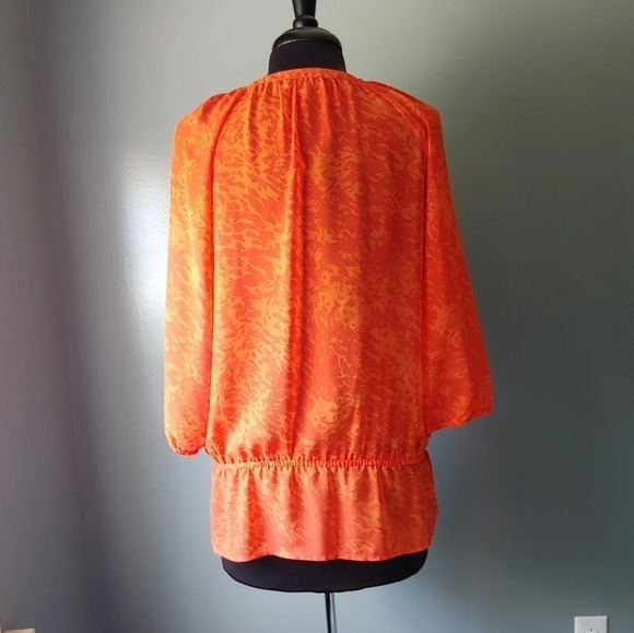 Loft Orange Printed Drop Hem Top - Picture 3 of 4